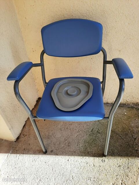 chaise perce avec couvercle 40 Reims (51)