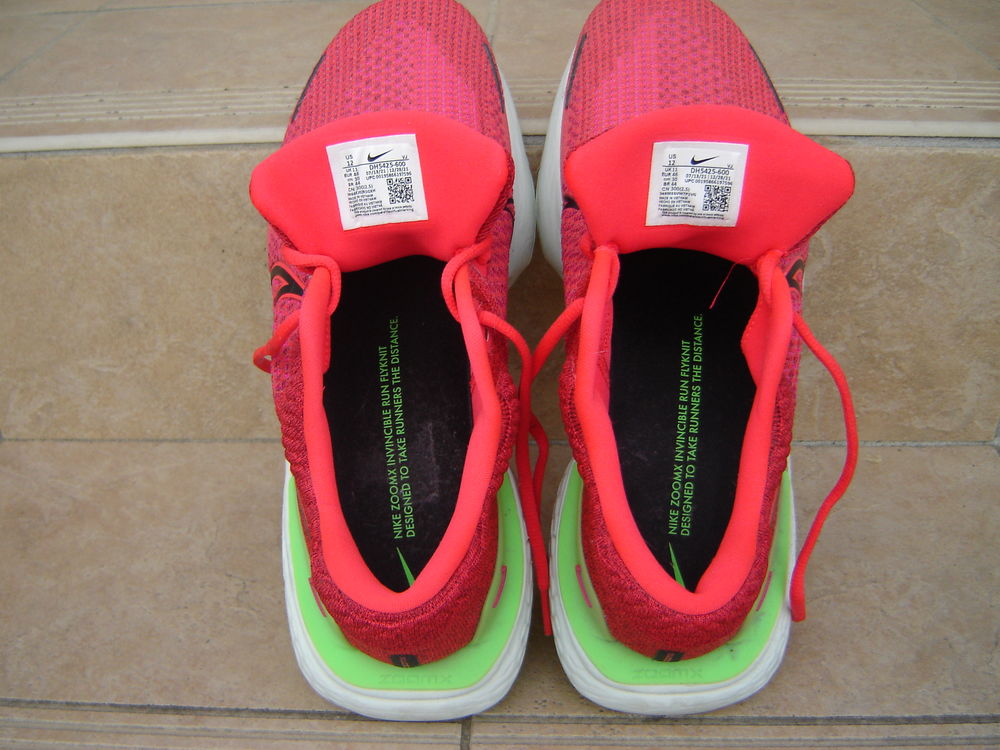  BASKET NIKE ZOOMX RUNNING NEUVE SANS ETIQUETTE Sports