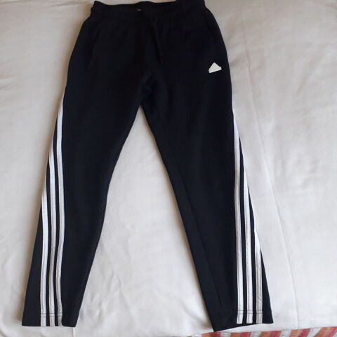 LOT JOGGING / SWEAT 20 Saint-Cyr-sur-Menthon (01)