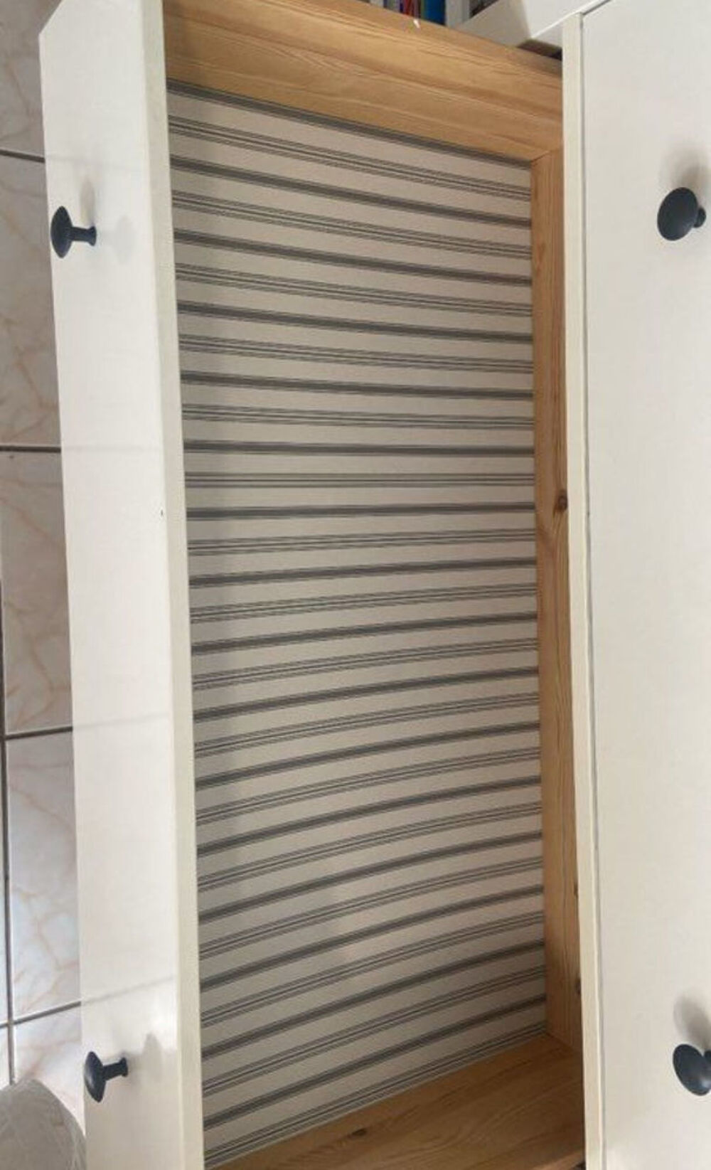 Meuble avec 3 tiroirs Meubles