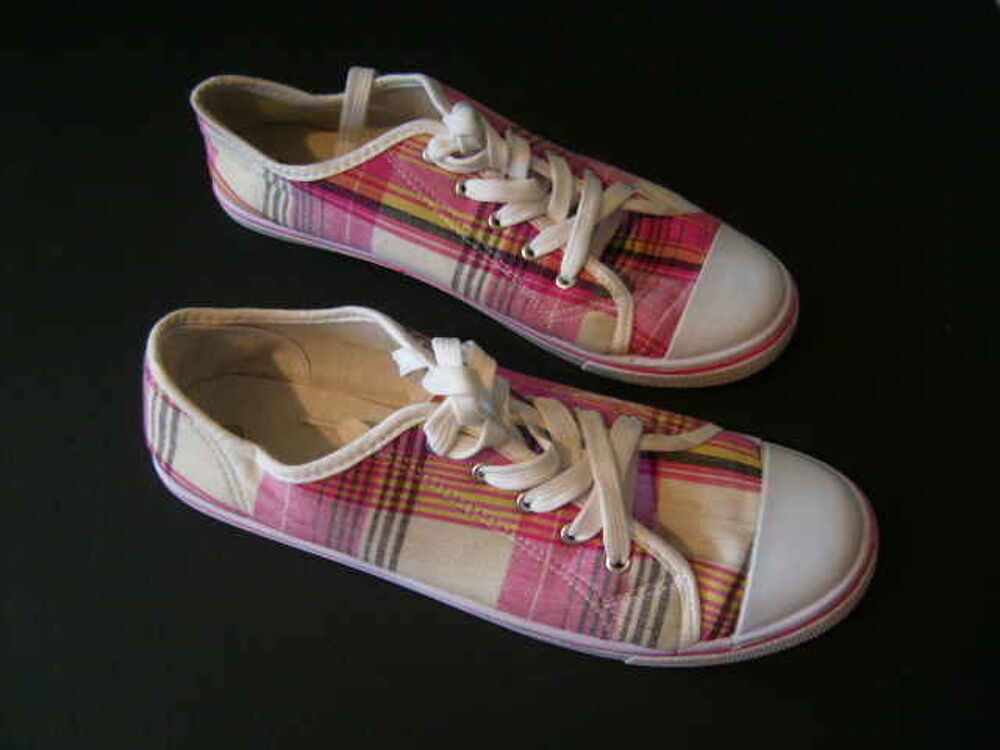 
Baskets basses en toile &agrave; lacets taille 40 Chaussures