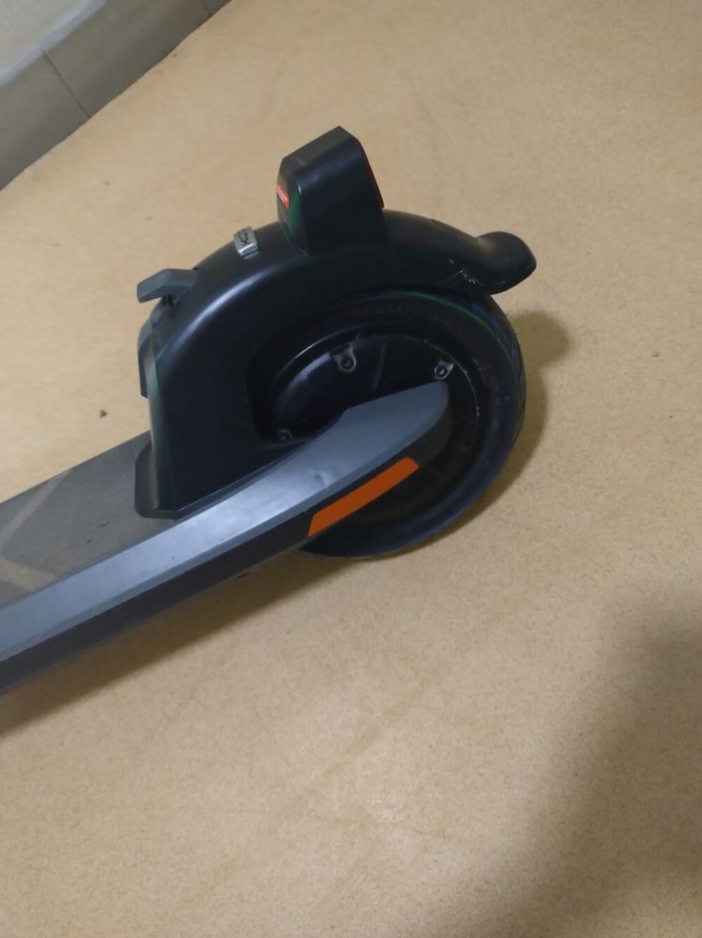 TROTINNETTE ELECTRIQUE URBAN GLIDE PRO. Sports