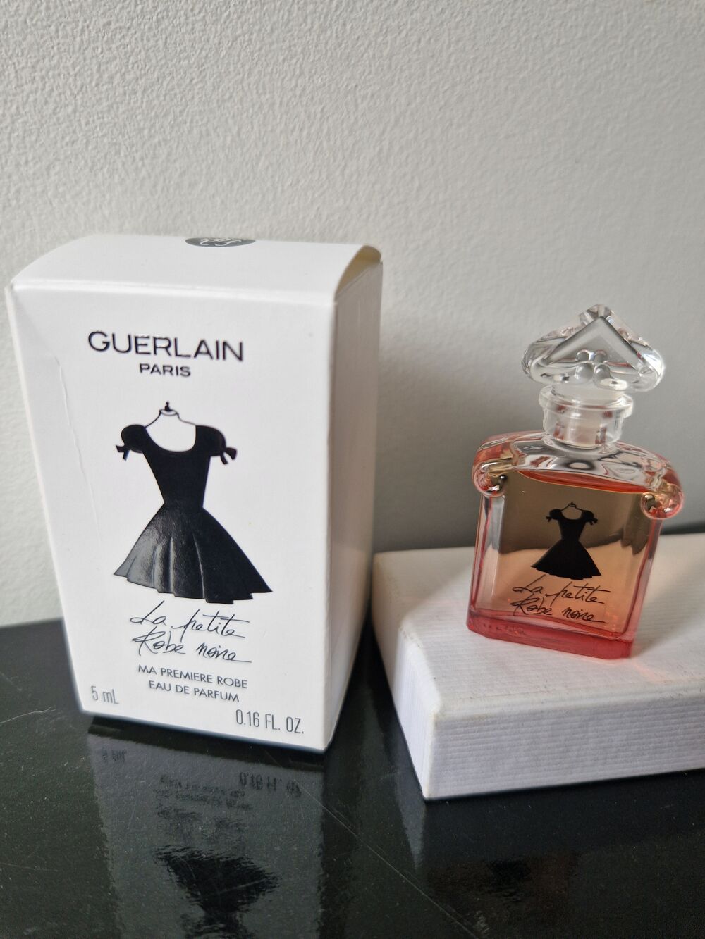 Miniature Guerlain la petite robe noire 