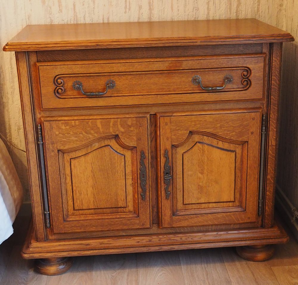 commode ch&ecirc;ne massif Meubles