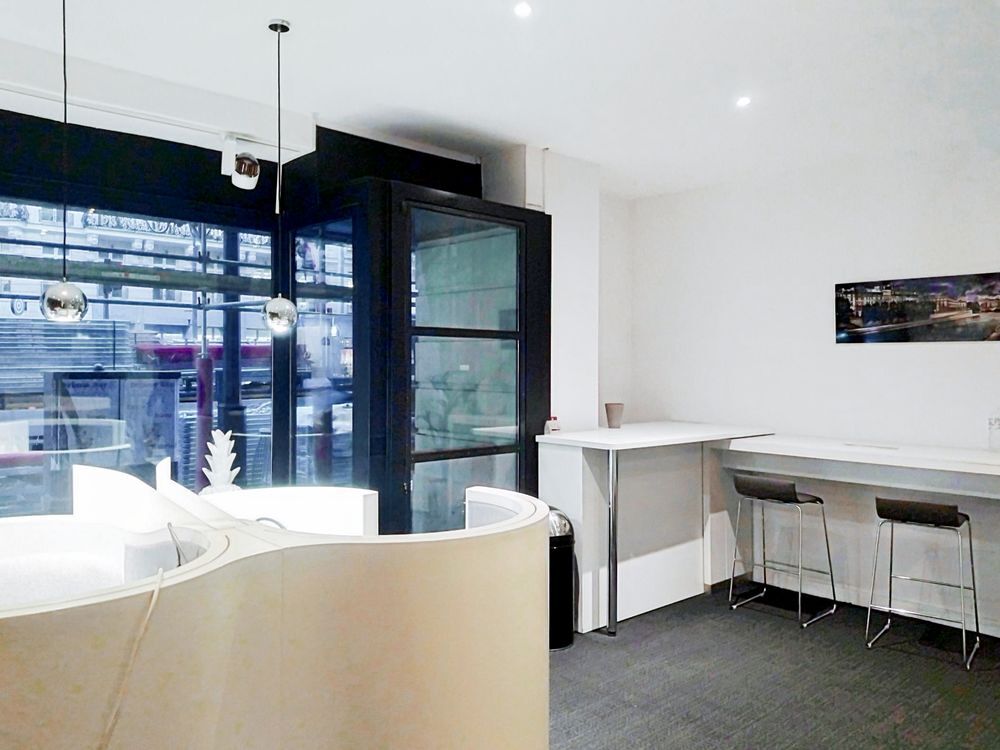  Louez un grand espace de bureau pour 50 personnes à Paris Madeleine Paris 8