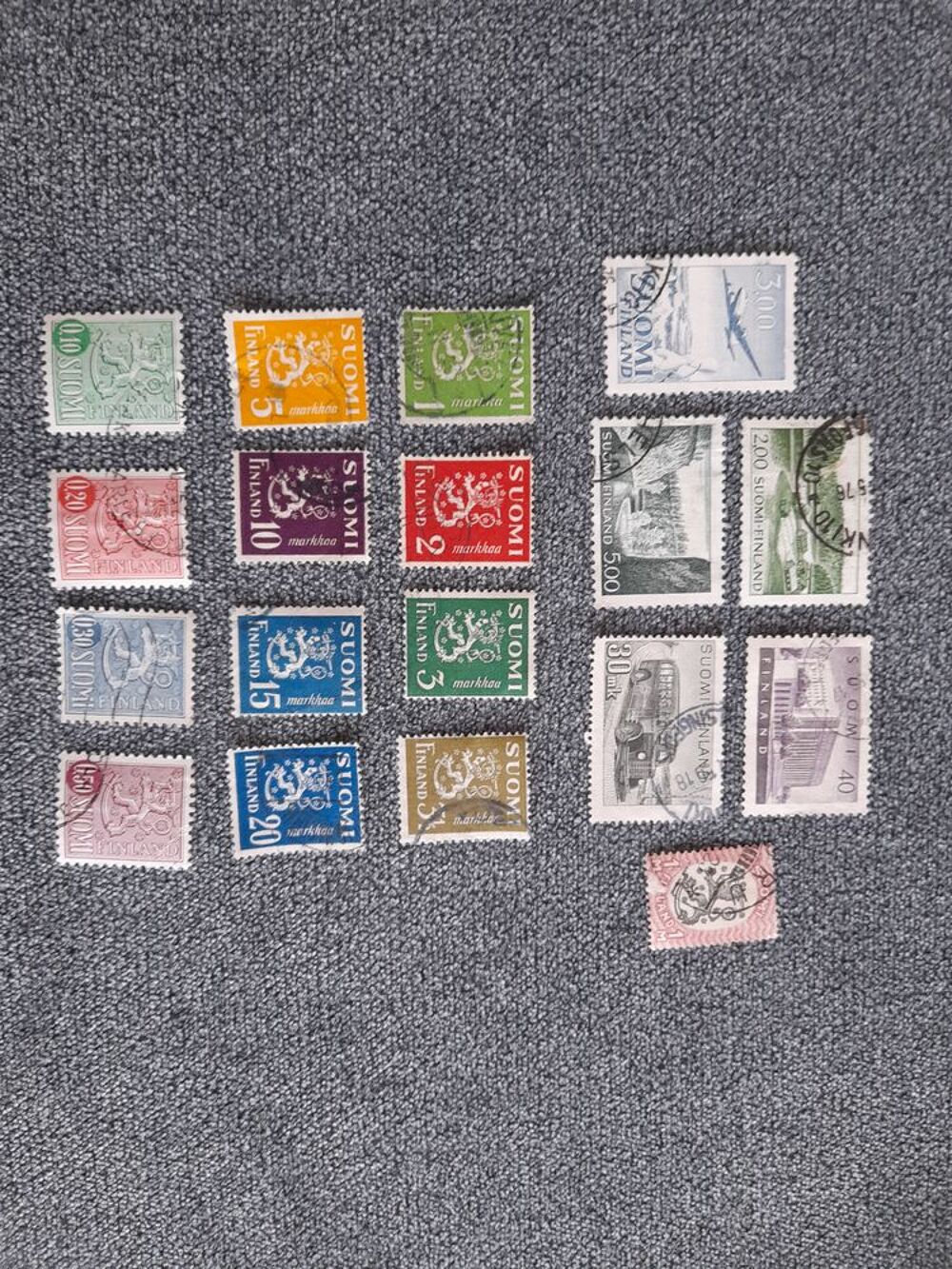 Anciens TIMBRES d'EUROPE 32 PAYS (sauf France) 