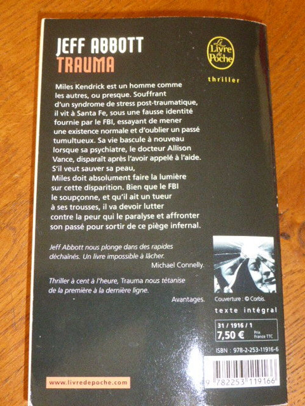 Trauma Jeff Abbott Livres et BD