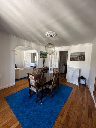  Appartement à louer 5 pièces 140 m²