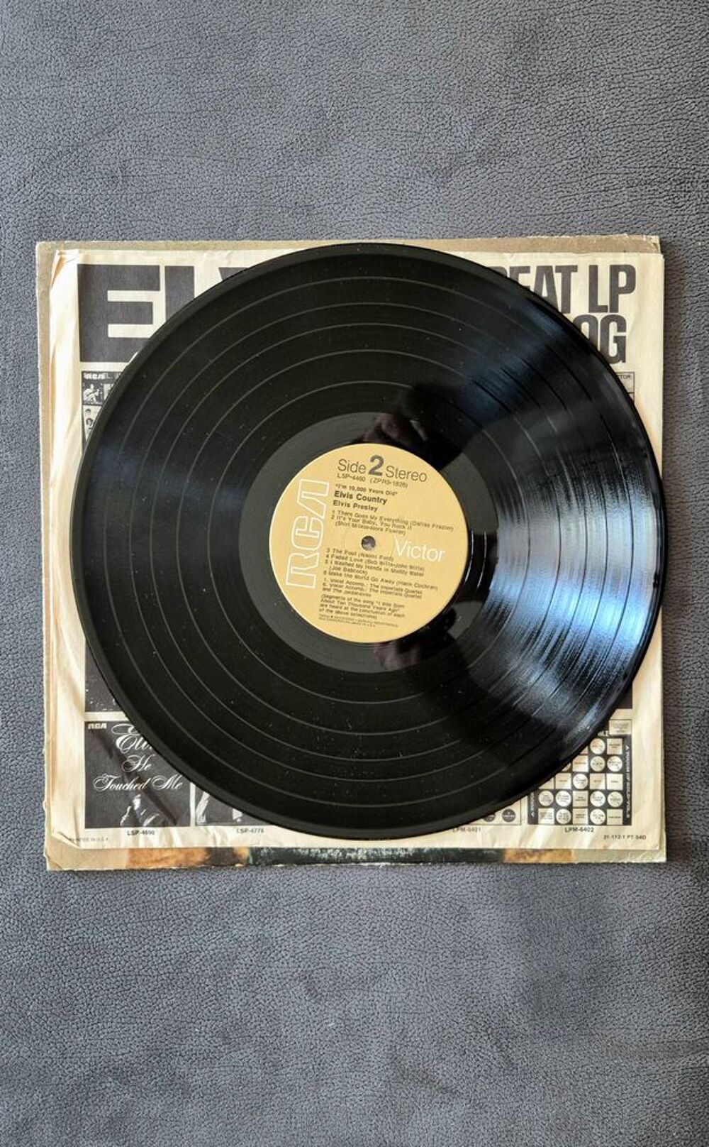 LP 33T import US Elvis Presley "Country" Collector CD et vinyles