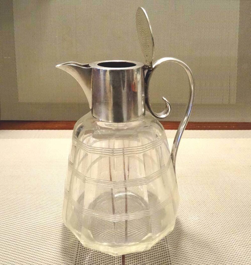 Carafe/pichet/aigui&egrave;re ancienne poin&ccedil;onn&eacute;e cristal TBE 