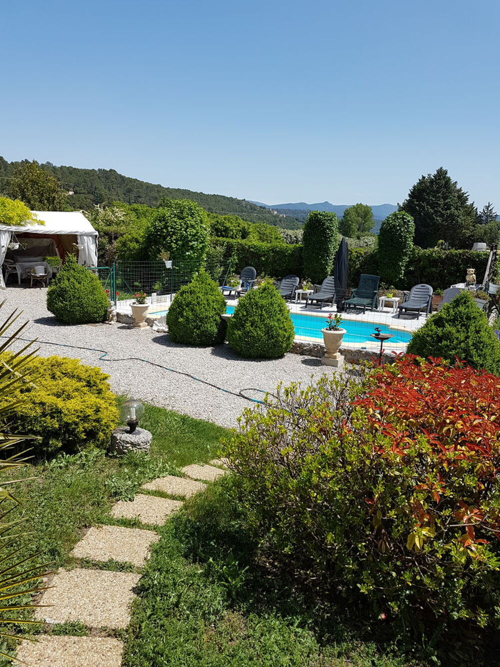 Location Appartement charmant 2 pièces tout confort meublé Régusse