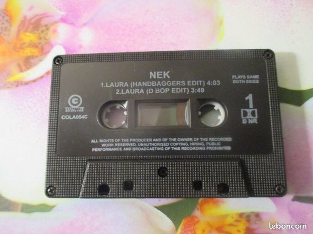 Cassette audio NEK CD et vinyles