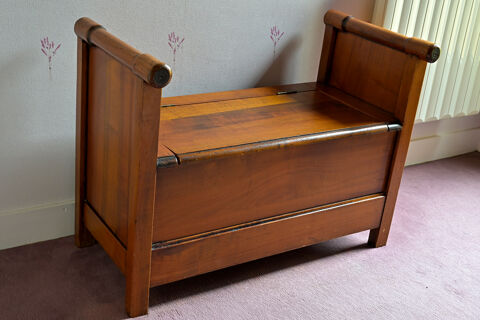 COFFRE DE RANGEMENT EN MERISIER 100 La Milesse (72)