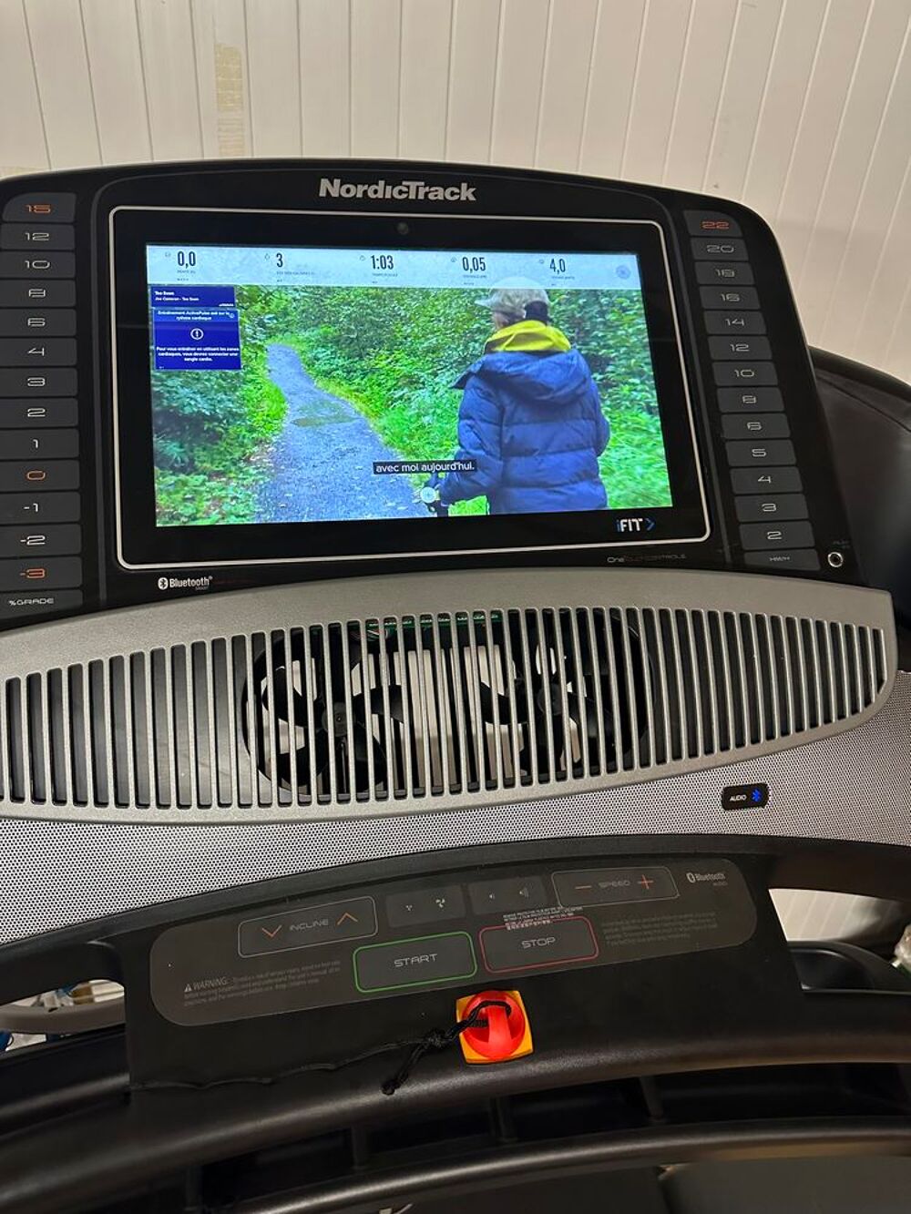 Tr&egrave;s beau tapis de course Sports