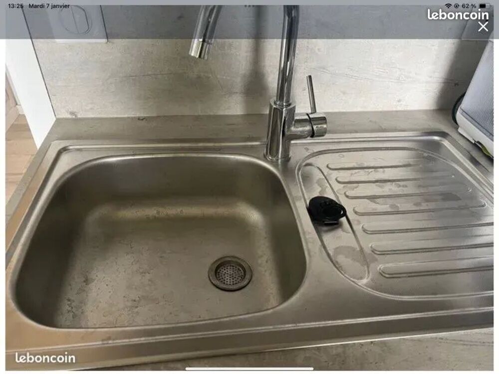 &eacute;vier de cuisine inox comme neuf avec mitigeur et bonde
Meubles