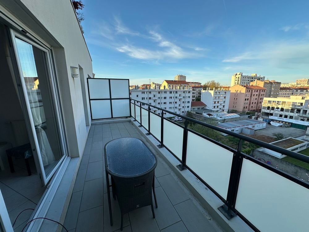 Vente Appartement T3 lumineux Villeurbanne avec balcon et garage - proche gratte ciel Villeurbanne
