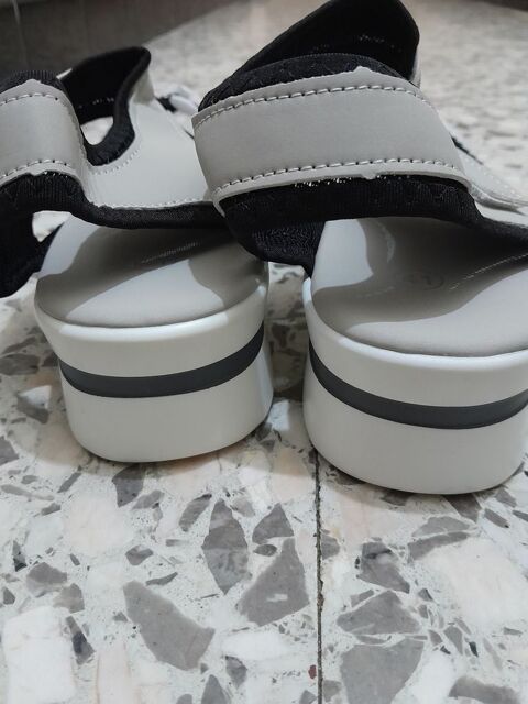 Chaussure sandales femme Puylaurens (81)