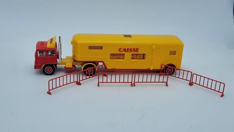 RENAULT G260 SEMI-REMORQUE CAISSE CIRQUE PINDER VEREM 38 Limay (78)