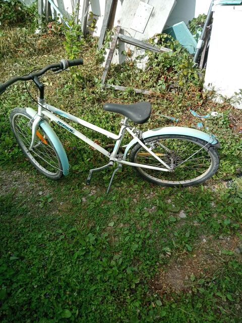 velo enfant 24 pouces 
40 Valleiry (74)