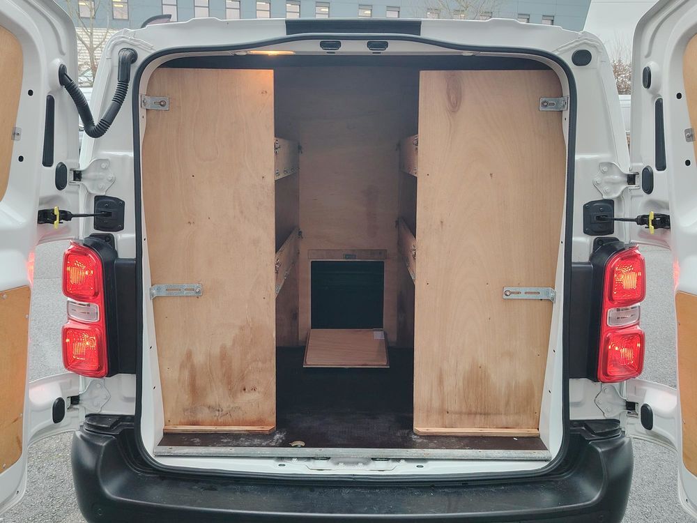Vivaro VIVARO FGN L2 1.5 DIESEL 120 CH PACK BUSINESS 2019 occasion 53000 Laval