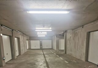  Parking / Garage  louer 15 m