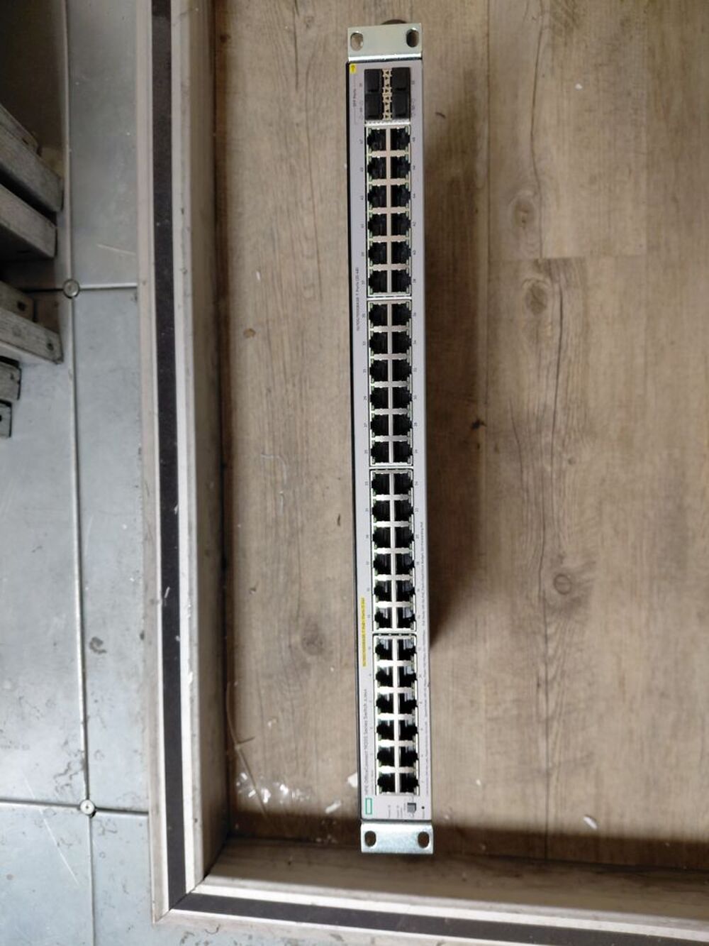 Switch 48 ports PPoE+ HP OfficeConnect 1920s JL386A Matériel informatique