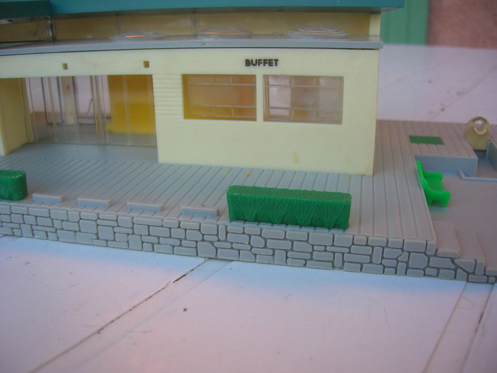 Modelisme ferroviaire Maquette de gare HORNBY JOUEF HO 
