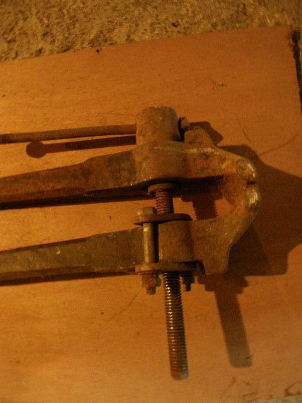 &eacute;tau sur pied Bricolage