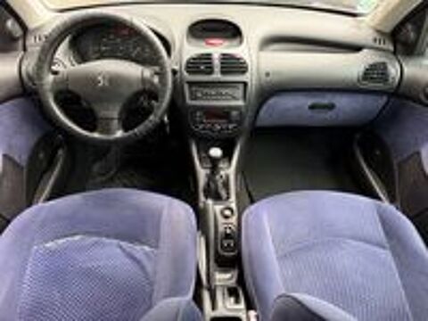 206 1.4 HDi 70cv XT Premium (4 CV) 2003 occasion 34690 Fabr&egrave;gues