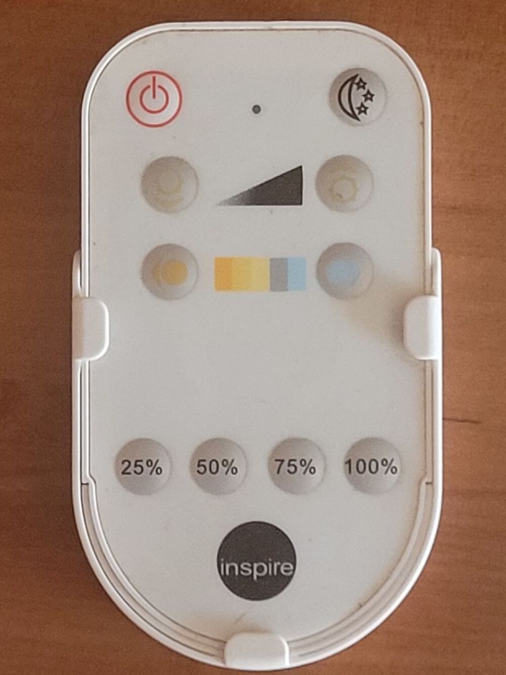 Plafonnier multicouleurs avec t&eacute;l&eacute;commande Décoration