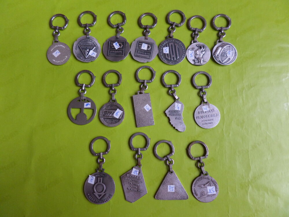Porte cl&eacute; de marque bourbon et augis &agrave; prix divers ( envoi p 
