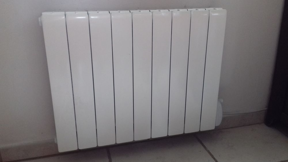 Radiateur corps aluminium &agrave; fluide caloporteur Ferolli Electroménager
