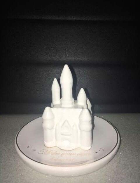 Porte Bijoux Disney Chateau 10 Fameck (57)