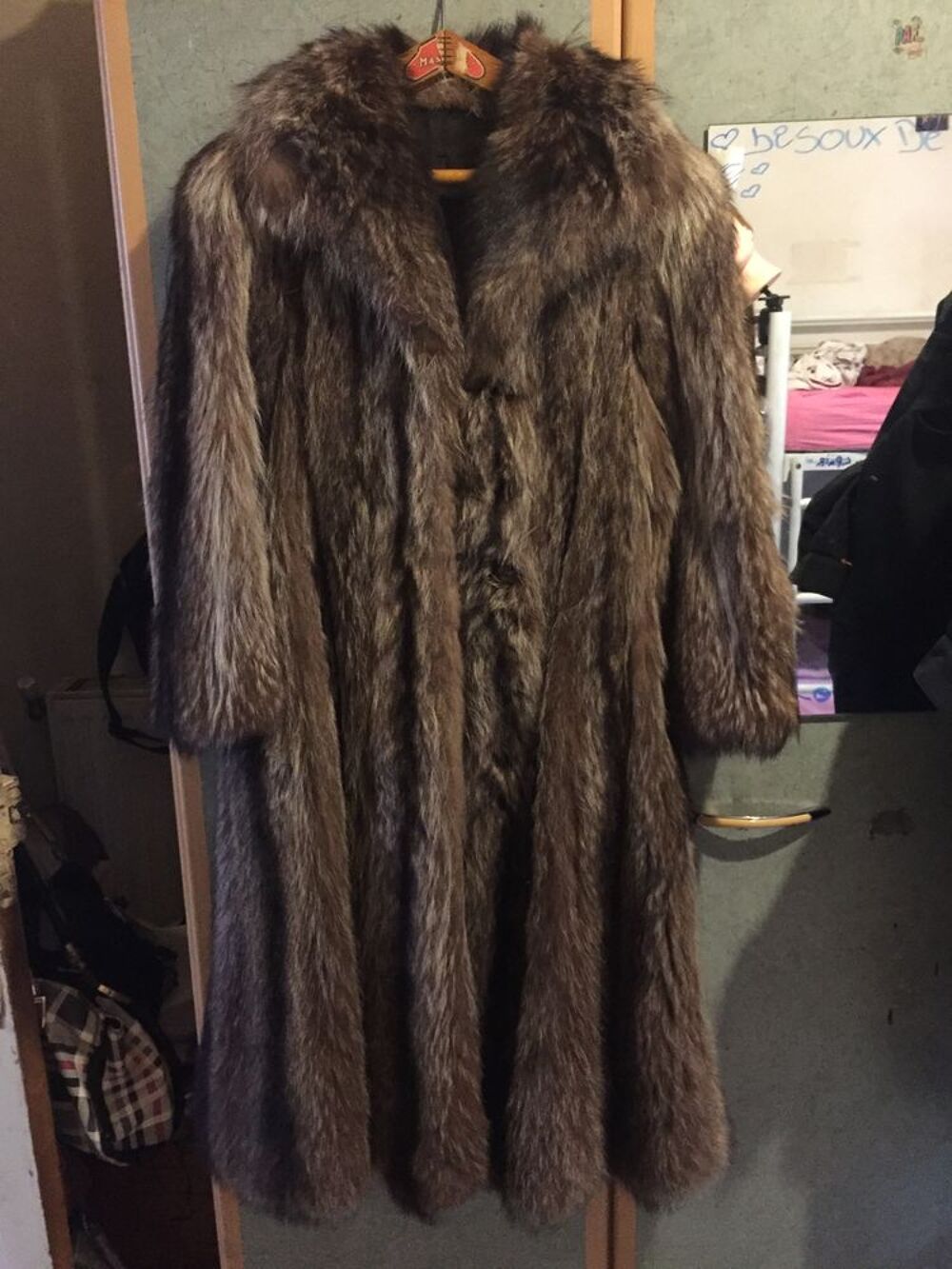 Manteaux &agrave; fourrure femme Vêtements