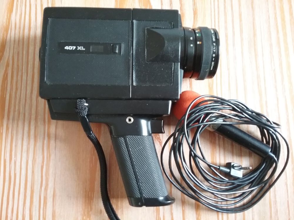 CAMERA SUPER 8
Photos/Video/TV