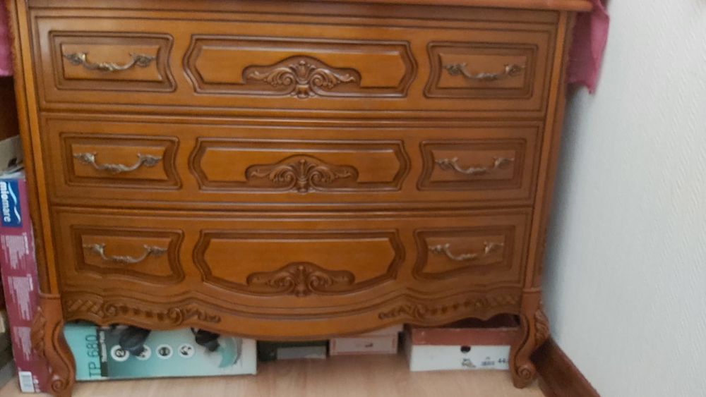 Commode en merisier Meubles