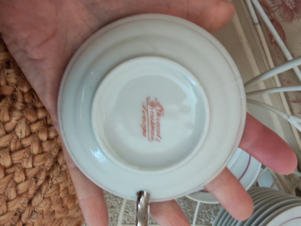 &Eacute;l&eacute;gant service th&eacute; ou caf&eacute; vintage en porcelaine de Limoges Décoration