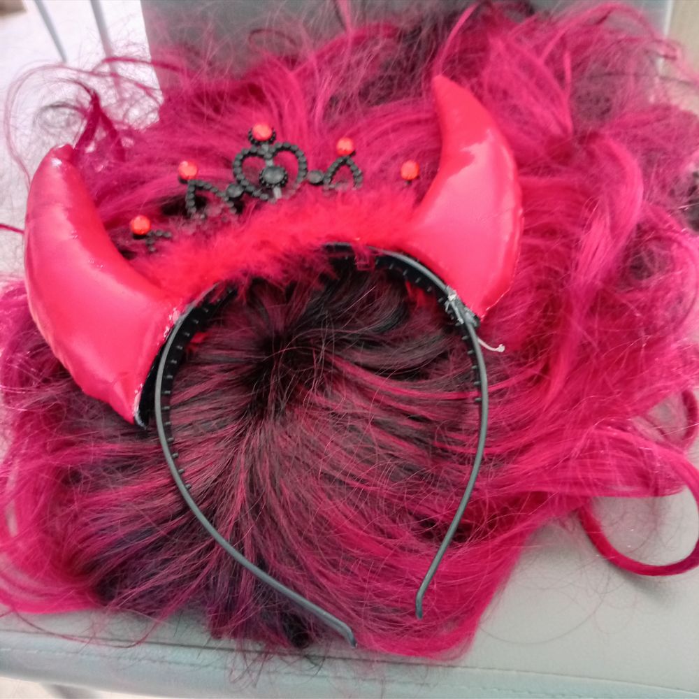 Perruque femme et serre t&ecirc;te d'halloween Jeux / jouets