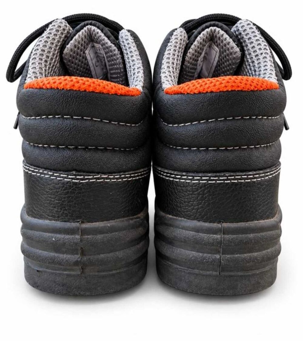 Chaussure de s&eacute;curit&eacute; taille 38 Chaussures
