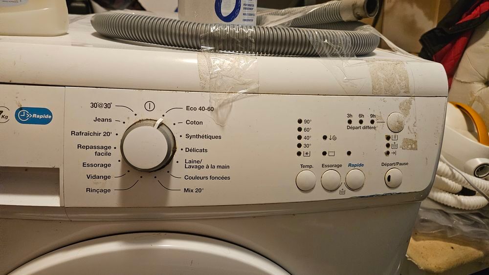 Machine &agrave; laver 7kg 1400 tours : BONNE AFFAIRE Electroménager