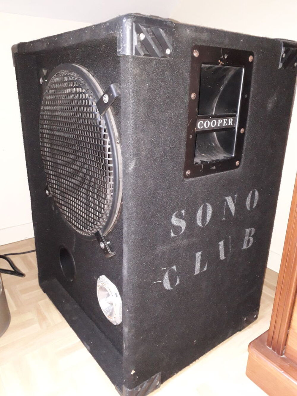 Enceinte professionnel 600 watts rms de marque &eacute;minence. Audio et hifi