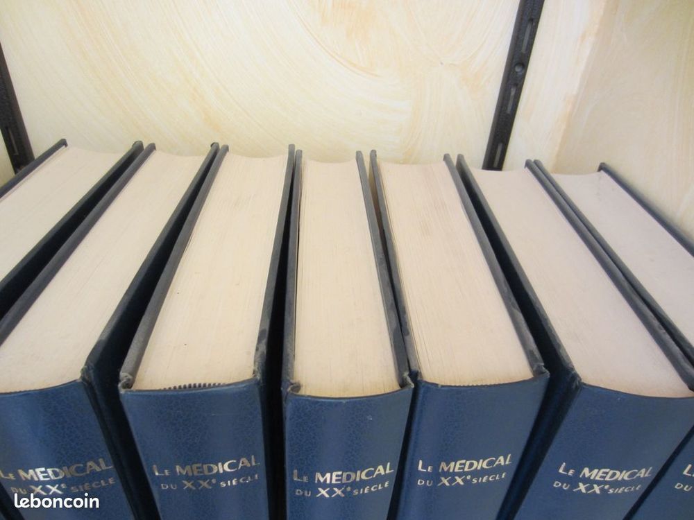 Encyclop&eacute;die m&eacute;dicale du XX si&egrave;cle en 8 tomes Livres et BD
