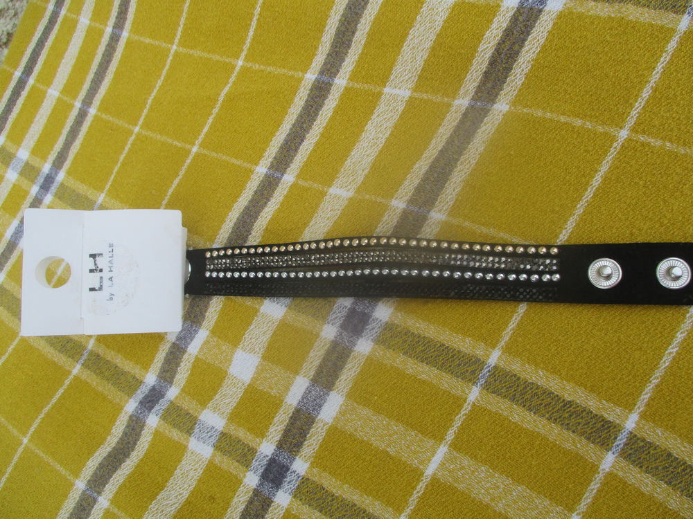 Bracelet Fantaisie, Sans Nickel, Noir Orn&eacute; de Strass - Neuf Bijoux et montres