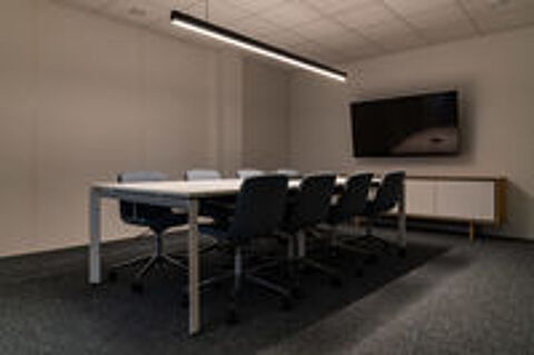   Accs tout inclus  des espaces de bureau professionnels pour 4 personnes  La Pardieu 