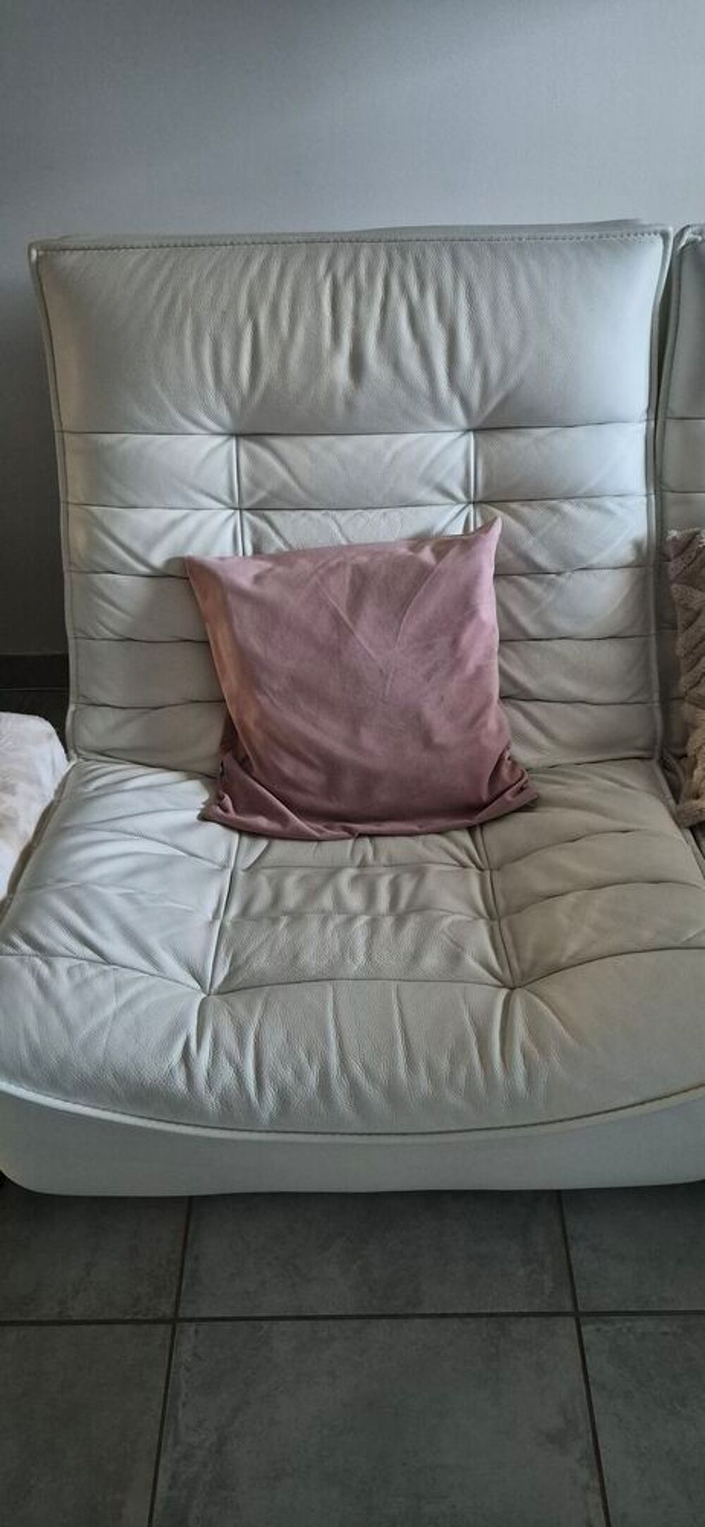 SALON 2 fauteuils sofa et 1 meridienne en cuir blanc Meubles