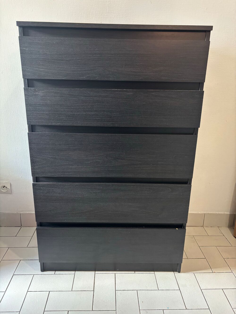 Commode 5 tiroirs - Tr&egrave;s bon &eacute;tat, sans rayures Meubles