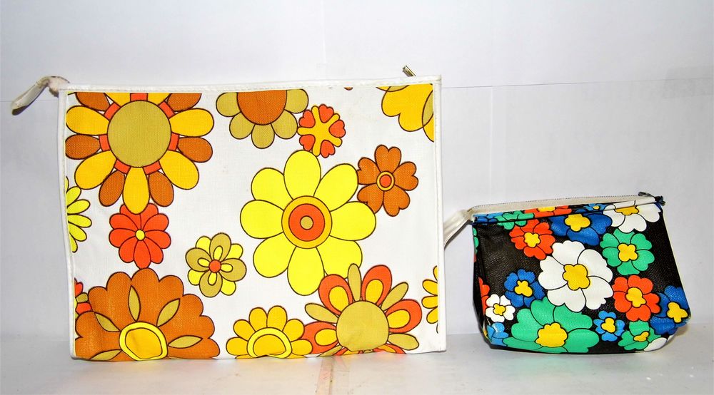 2 Trousses maquillage vintage fleurie 70s etui toilette sac couture ann&eacute;es 70 