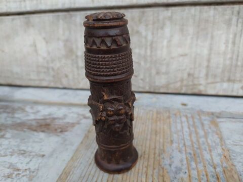 �tui � Aiguilles Bois Sculpt� For�t Noire Couture 22 Loches (37)