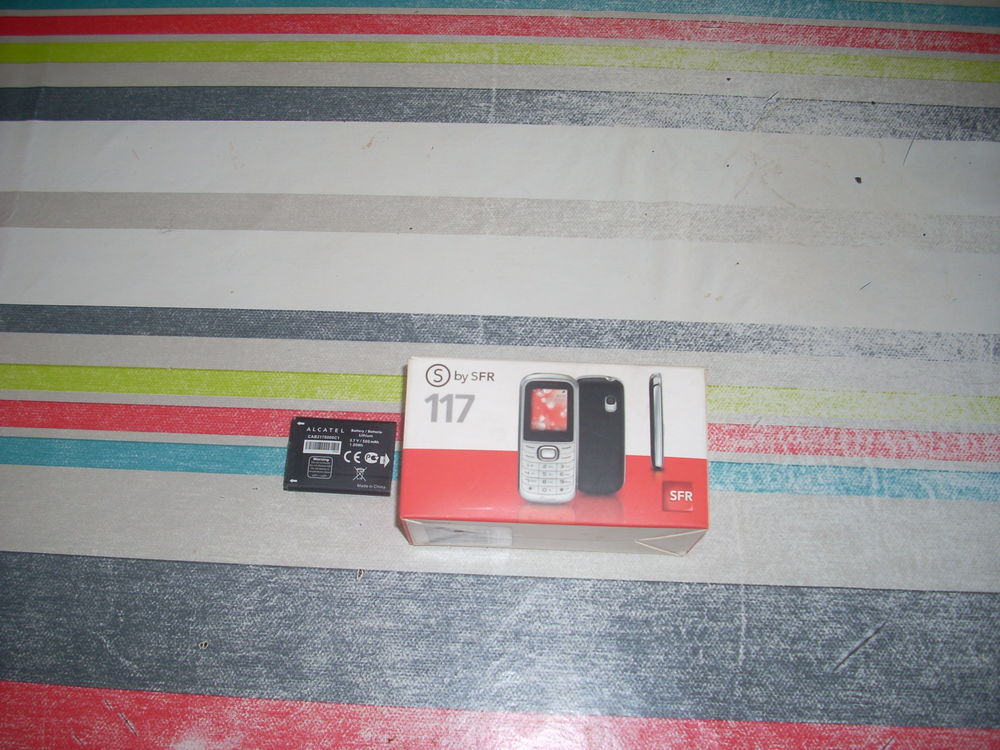 Batterie origine S BY SFR 117 Téléphones et tablettes