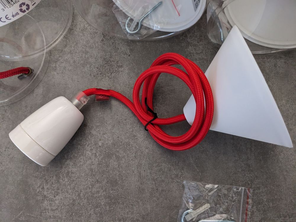 1 Suspension ROUGE lustre plafonnier lampe NEUF JAMAIS UTILI Bricolage